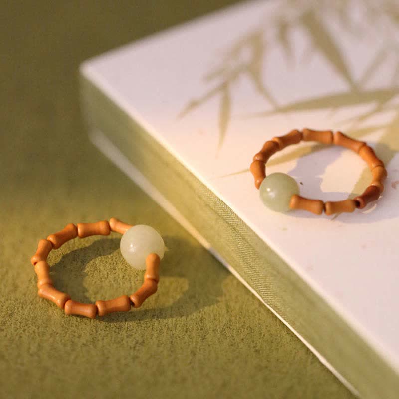 Bague porte-bonheur en bambou et perles de jade Hetian