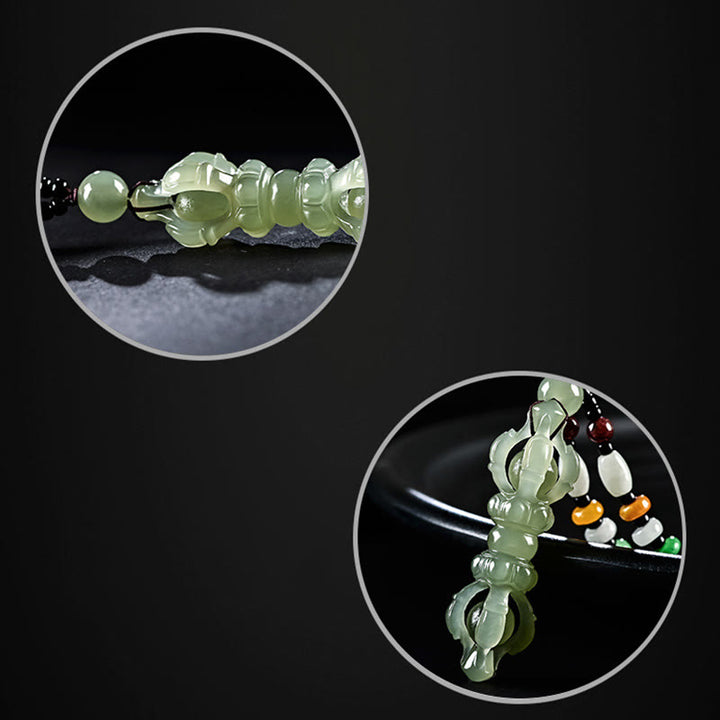 Collier pendentif tibétain en jade cyan Hetian naturel et jade blanc Dorje Vajra gravé