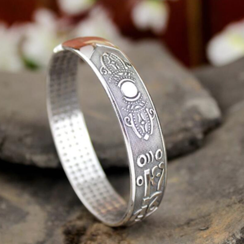 Bracelet de prière et de méditation en cuivre blanc tibétain avec Buddha Stones