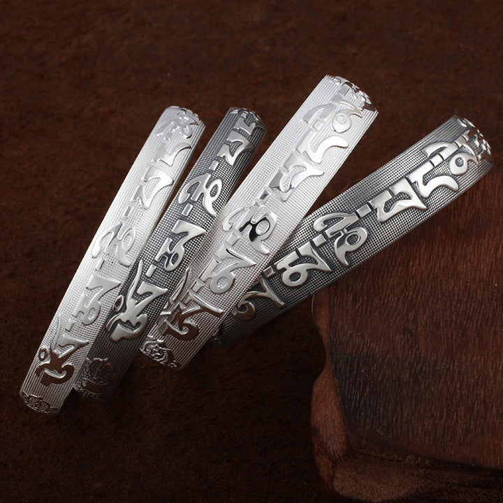 Bracelet de prière et de méditation en cuivre blanc tibétain avec Buddha Stones