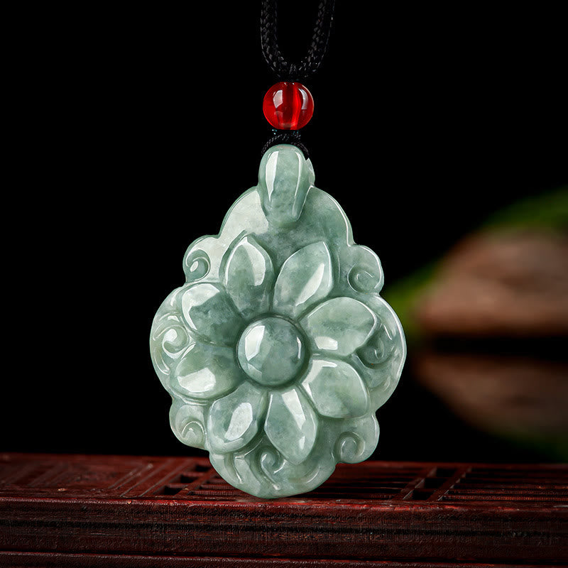 Collier pendentif porte-bonheur en jade naturel Kalanchoe blossfeldiana avec Buddha Stones