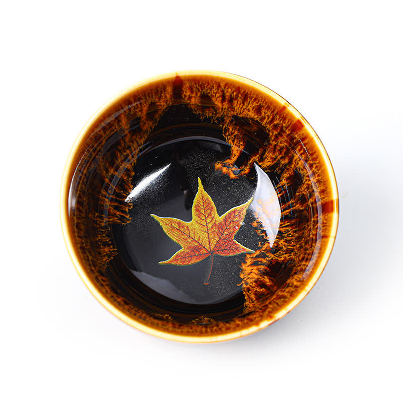 Tasse à thé en céramique colorée avec Buddha Stones et feuille d'érable