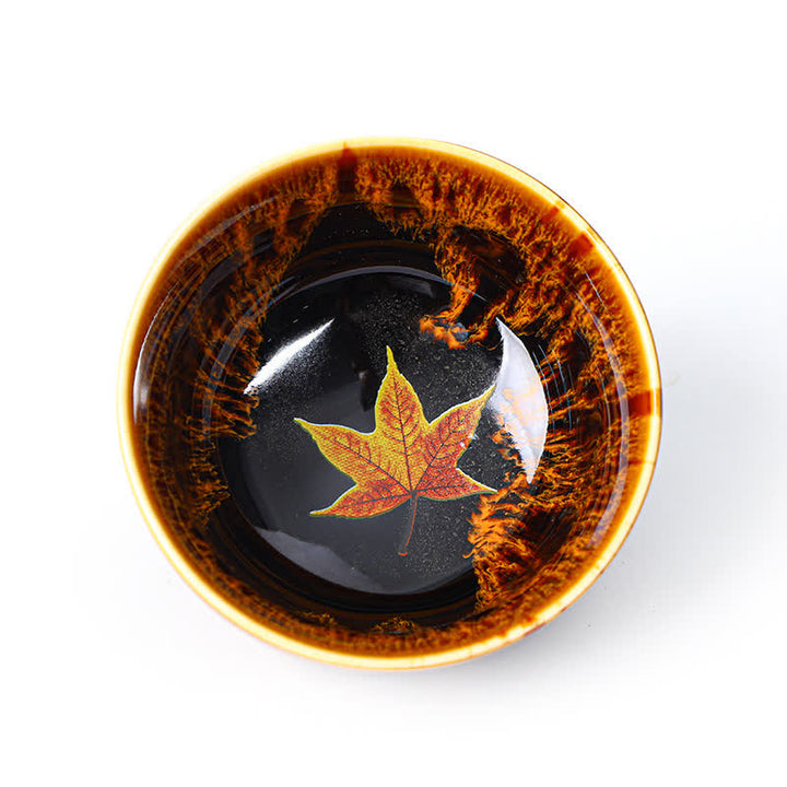 Tasse à thé en céramique colorée avec Buddha Stones et feuille d'érable