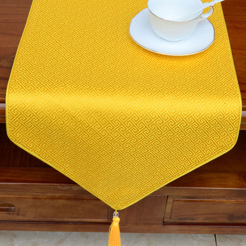 Chemin de table Jacquard à pompons avec motif de dragon Vajra et de fleurs d'autel de prière, symboles de bon augure tibétains