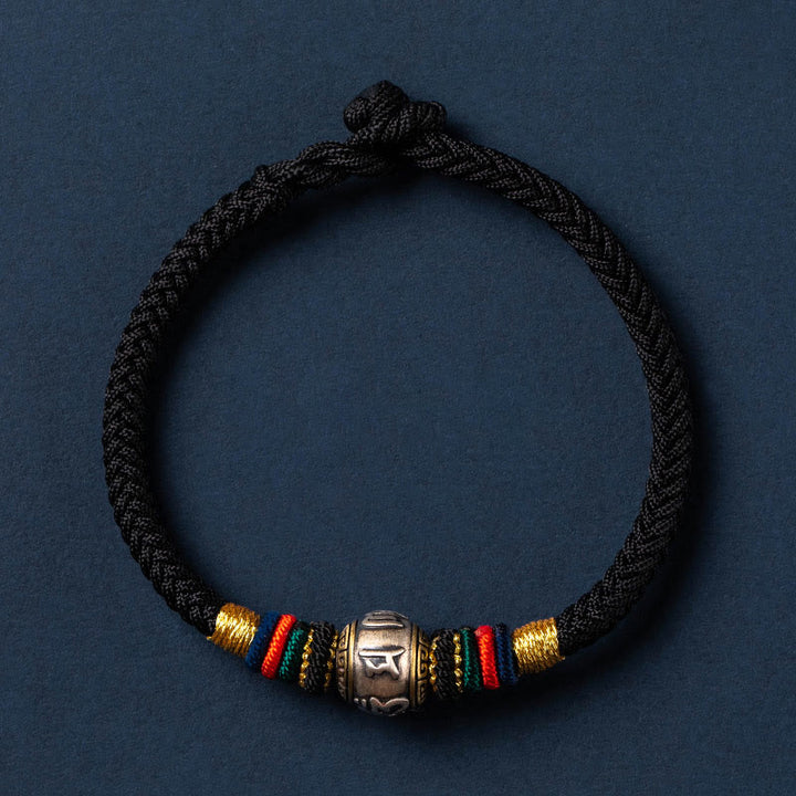 Bracelet tressé en argent sterling 925 fait à la main avec Buddha Stones Om Mani Padme Hum et nœud King Kong