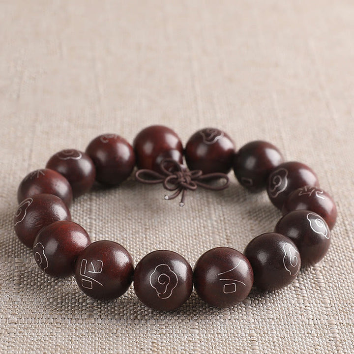 Bracelet de protection en argent sterling 925 avec petites feuilles incrustées de Buddha Stones en bois de santal rouge Om Mani Padme Hum et nuages de bon augure