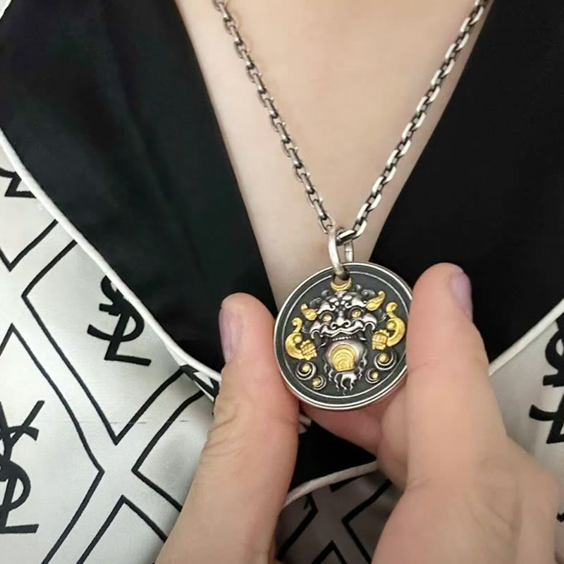 Collier pendentif amulette de guérison tibétaine Kirtimukha en Buddha Stones