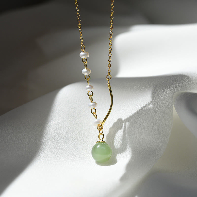 Collier avec pendentif porte-bonheur en perles de jade Hetian naturelles de Bouddha Stones