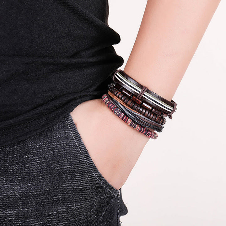 Bracelet en cuir avec cordons de chanvre et perles en bois enroulées de Buddha Stones