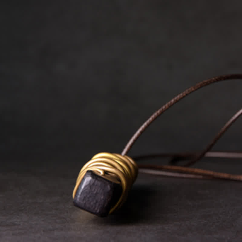 Collier pendentif en Buddha Stones, bois d'ébène du Tibet et laiton, symbole d'équilibre et de paix. - image 9