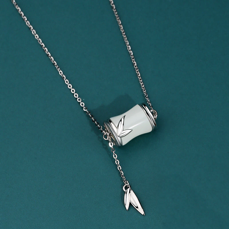 Collier pendentif porte-bonheur en feuille de bambou en jade blanc Hetian en argent sterling 925 et or 22 carats avec Buddha Stones