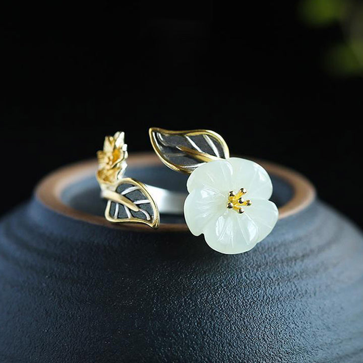 Buddha Stones bonheur en cuivre plaqué argent 925 avec jade blanc et fleur de prunier