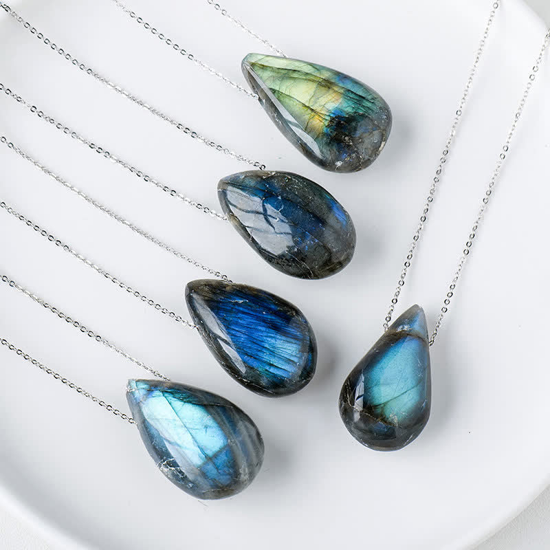 Collier pendentif de guérison en forme de goutte d'eau en labradorite Buddha Stones - Labradorite (Lueur variable – subtile à intense) - image 0
